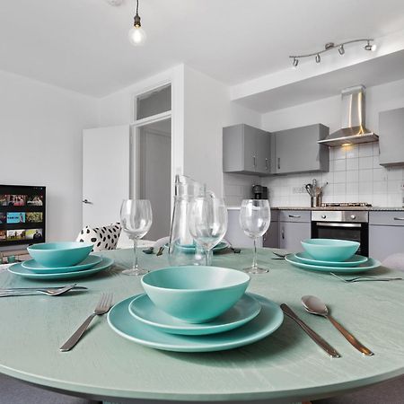 Appartamento Modern 2Br Near Tower Bridge Londra Esterno foto